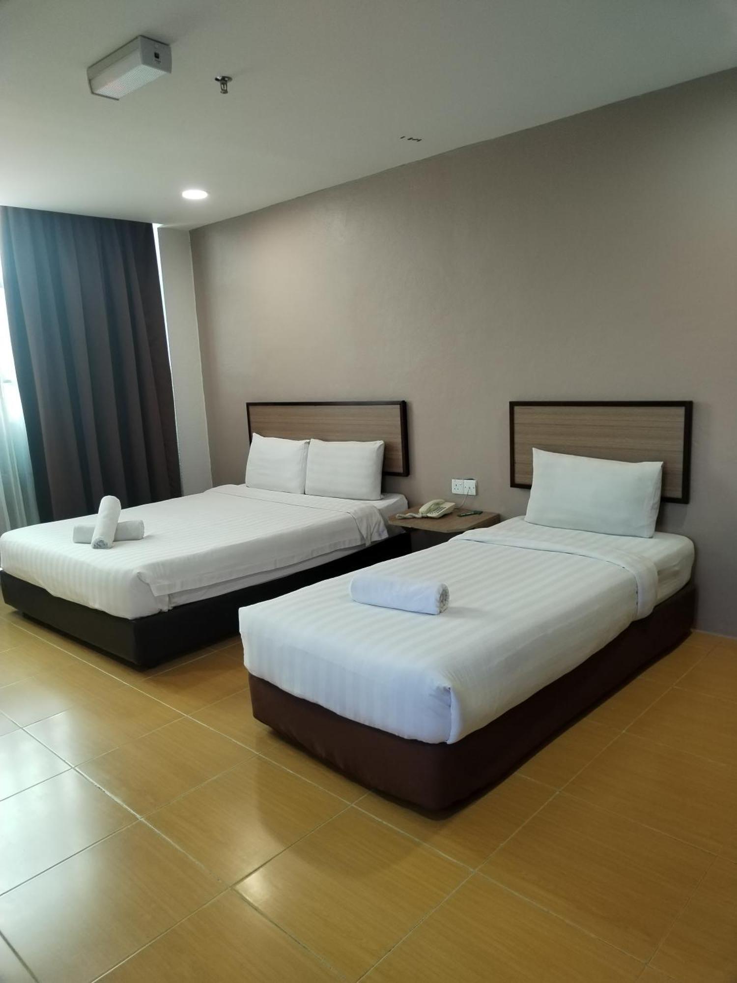 Maple Boutique Hotel Kota Bharu Esterno foto